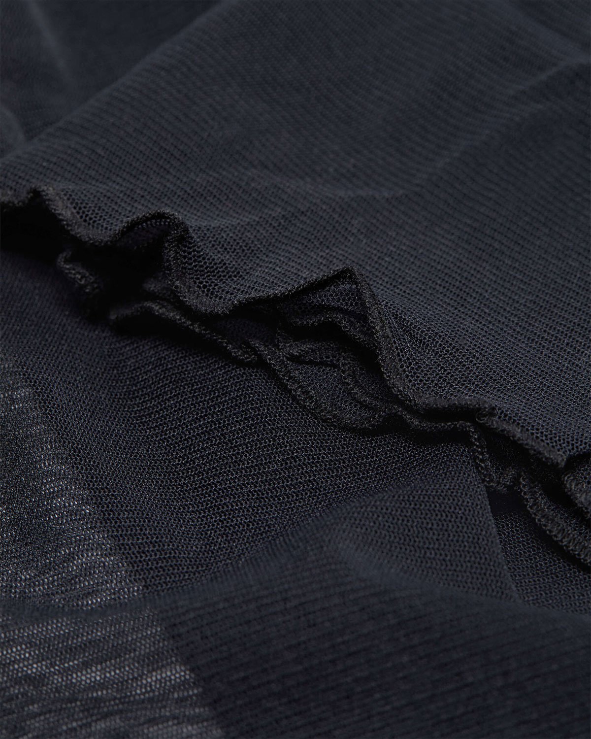 zoom on the fabric of the pant