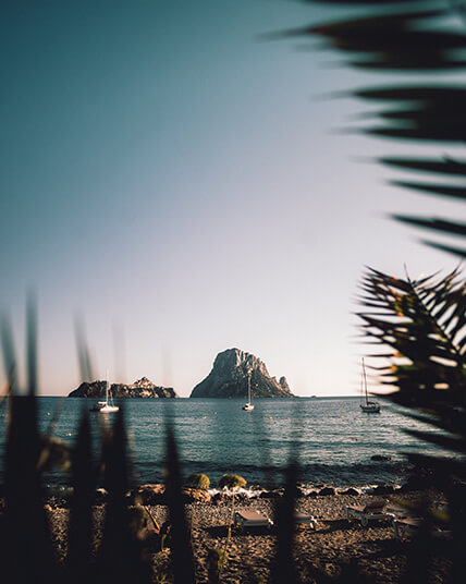 Ibiza roc d’Es Vedrà Vilebrequin 2019