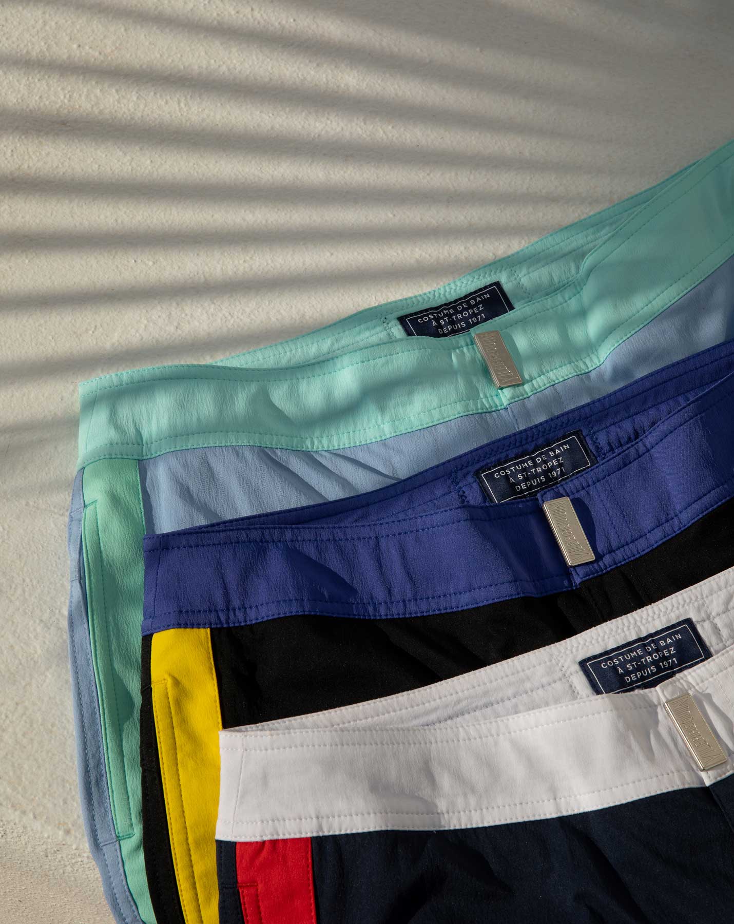 Men wearing a flatbel swimwear