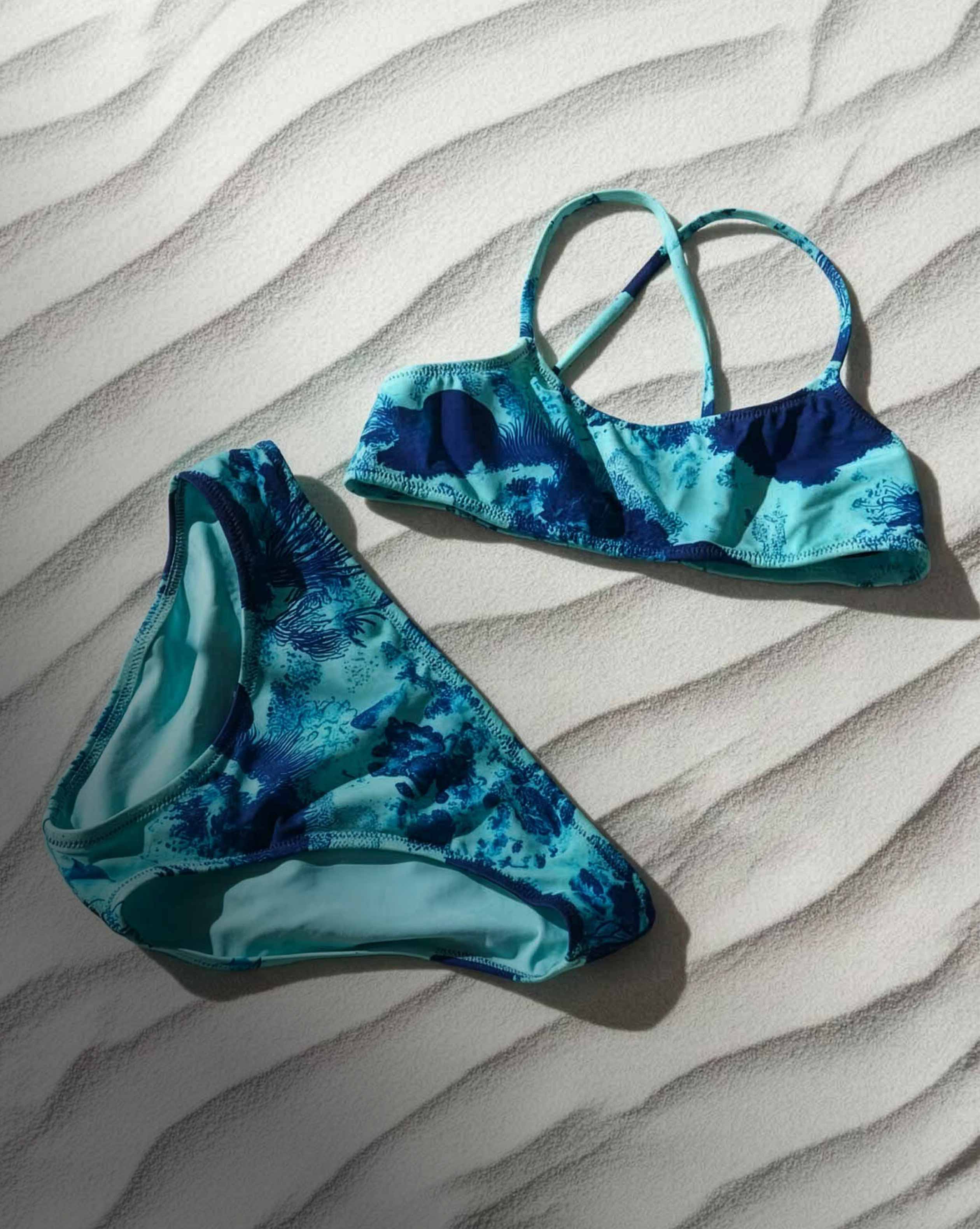 Pastel blue Vilebrequin T-shirt with colorful turtlesand fish print