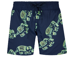 Bild von Jungen Andere Magie - Fluoreszierende Elephant Dance Stretch-Bademode für Jungen, Marineblau Vorderansicht Bild von Jungen Andere Magie - Fluoreszierende Elephant Dance Stretch-Bademode für Jungen, Marineblau Vorderansicht