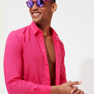 foto di Altri Unita - Camicia unisex in voile di cotone tinta unita, Shocking pink dettagli vista 2 foto di Altri Unita - Camicia unisex in voile di cotone tinta unita, Shocking pink dettagli vista 2