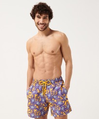 Men Ultra-light classique Printed - Men Swim Trunks Ultra-light and packable Octopus Band, Yellow front worn view