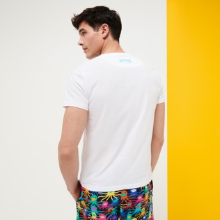 Hombre Autros Estampado - Camiseta de algodón con estampado Multicolore Medusa para hombre, Blanco vista trasera desgastada