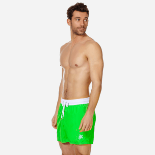 Hombre Clásico ultra ligero Liso - Bañador ultraligero y plegable con estampado de dos colores lisos fosforescentes para hombre, Verde fluorescente frontworn Hombre Clásico ultra ligero Liso - Bañador ultraligero y plegable con estampado de dos colores lisos fosforescentes para hombre, Verde fluorescente frontworn