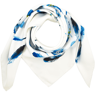 046 Estampado - Pañuelo de seda con estampado Blue Breath, Blanco front 046 Estampado - Pañuelo de seda con estampado Blue Breath, Blanco front