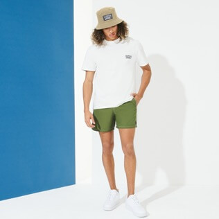 Imagen de Hombre Clásico Liso - Bañador de color liso para hombre - Vilebrequin x Highsnobiety, Bush detalles vista 1 Imagen de Hombre Clásico Liso - Bañador de color liso para hombre - Vilebrequin x Highsnobiety, Bush detalles vista 1