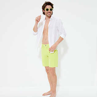 Herren Andere Uni - Bermudashorts aus Samt für Herren im 5-Taschen-Design, Lemongrass supp2 Herren Andere Uni - Bermudashorts aus Samt für Herren im 5-Taschen-Design, Lemongrass supp2