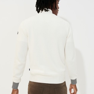 Andere Uni - Pullover aus Baumwolle mit Reißverschluss für Herren, Off white Rückansicht getragen