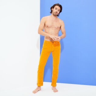 Homme AUTRES Uni - Pantalon 5 Poches Velours homme Coupe regular, Flamme supp1 Homme AUTRES Uni - Pantalon 5 Poches Velours homme Coupe regular, Flamme supp1