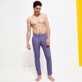 Homme AUTRES Graphique - Pantalon Chino homme imprimé Micro Stripes, Tricolor bleu/blanc/rouge vue portée de face