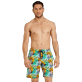 Uomo Classico lungo Stampato - Costume da bagno lungo stretch uomo Jungle, Midnight blue frontworn Uomo Classico lungo Stampato - Costume da bagno lungo stretch uomo Jungle, Midnight blue frontworn