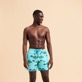 Men Classic Printed - Men Swimwear Graphic Fish - Vilebrequin x La Samanna, Lazulii blue front worn view