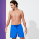 Hombre Autros Liso - Bañador de color liso para hombre, Mar azul vista frontal desgastada