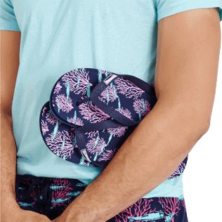 Herren Andere Bedruckt - Coral & Fish Flip-Flops für Herren, Marineblau backworn Herren Andere Bedruckt - Coral & Fish Flip-Flops für Herren, Marineblau backworn