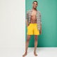 男款 Others 纯色 - 男士纯色泳裤, Yellow 细节视图3
