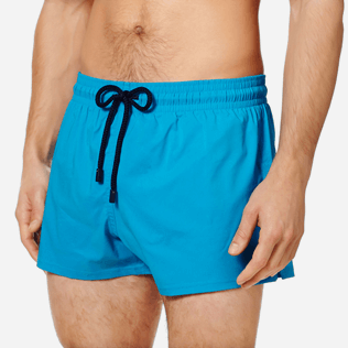 Uomo Classico corto Unita - Costume da bagno corto uomo stretch e aderente a tinta unita, Hawaii blue supp1 Uomo Classico corto Unita - Costume da bagno corto uomo stretch e aderente a tinta unita, Hawaii blue supp1