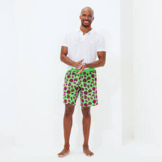 Uomo Classico lungo Stampato - Costume da bagno lungo ultraleggero e ripiegabile uomo Shell Game, Verde fluorescente supp3 Uomo Classico lungo Stampato - Costume da bagno lungo ultraleggero e ripiegabile uomo Shell Game, Verde fluorescente supp3