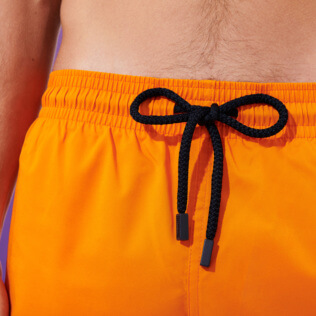 男款 Others 纯色 - 男士纯色修身弹力游泳短裤, Apricot 细节视图2
