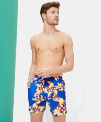 Men Ultra-light classique Printed - Men Swimwear Ultra-light and packable 2019 Watercolor Turtles, Sea blue front worn view
