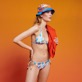Damen Fitted Bedruckt - Palms & Stripes Bikinihose zum Binden für Damen – Vilebrequin x The Beach Boys, Weiss Details Ansicht 3
