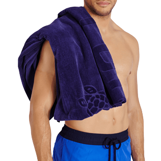 Andere Uni - Einfarbiges Jacquard-Strandtuch aus Frottee, Midnight blue supp2 Andere Uni - Einfarbiges Jacquard-Strandtuch aus Frottee, Midnight blue supp2