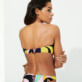Mujer Bandeau Estampado - Top de bikini estilo bandeau con estampado 1984 Invisible Fish para mujer, Negro vista trasera desgastada