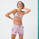 Donna Altri Stampato - Pantaloncini mare donna Rainbow Flowers, Cyclamen vista indossata posteriore