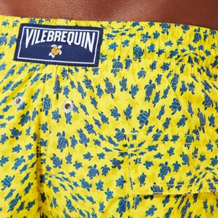 Photo de Homme CLASSIQUE LONG Imprimé - Maillot de bain homme Long 2020 Micro Ronde Des Tortues Waves, Citron vue de détail 4 Photo de Homme CLASSIQUE LONG Imprimé - Maillot de bain homme Long 2020 Micro Ronde Des Tortues Waves, Citron vue de détail 4