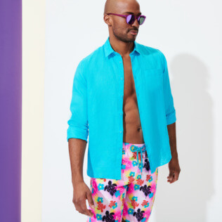 Photo de Homme AUTRES Uni - Chemise en Lin homme unie, Azur vue de détail 3 Photo de Homme AUTRES Uni - Chemise en Lin homme unie, Azur vue de détail 3