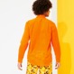 男款 Others 纯色 - 纯色中性纯棉巴厘纱衬衫, Apricot 背面穿戴视图