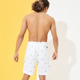 Hombre Autros Estampado - Bermudas tipo pantalones chinos para hombre con bordado del motivo 2009 Les Requins, Blanco backworn Hombre Autros Estampado - Bermudas tipo pantalones chinos para hombre con bordado del motivo 2009 Les Requins, Blanco backworn
