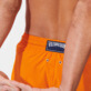 男款 Others 纯色 - 男士纯色修身弹力游泳短裤, Apricot 细节视图1