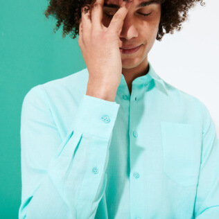 Photo de Homme AUTRES Uni - Chemise en Lin homme unie, Lagon vue de détail 7 Photo de Homme AUTRES Uni - Chemise en Lin homme unie, Lagon vue de détail 7