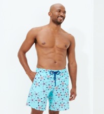 男款 Long classic 印制 - Men Long Ultra-light and packable Swimwear Starfish Dance, Lazulii blue 正面穿戴视图