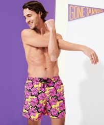 男款 Classic 印制 - 男士 1985 Crazy Flower 泳裤, Lemon 正面穿戴视图