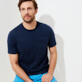 Camiseta de algodón orgánico de color liso para hombre Azul marino detalles vista 1
