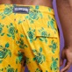 男款 Others 印制 - 男士 Turtles Madrague 长款泳裤, Yellow 细节视图2