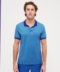 Solid Polohemd aus Baumwollpikee mit changierendem Effekt für Herren Aquamarin blau Vorderseite getragene Ansicht