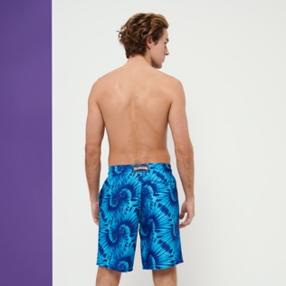 Men Short classic Printed - Men Swim Trunks Long Ultra-light and packable Nautilius Tie & Dye, Azure back worn view