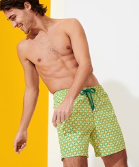 男款 Classic 印制 - 男士 1978 Infinite Fishes 泳裤, Veronese green 正面穿戴视图