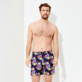 Uomo Classico ultraleggero Stampato - Costume da bagno uomo ultraleggero e ripiegabile Fonds Marins, Zaffiro frontworn Uomo Classico ultraleggero Stampato - Costume da bagno uomo ultraleggero e ripiegabile Fonds Marins, Zaffiro frontworn