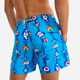 Uomo Classico Stampato - Costume da bagno uomo Totem - Vilebrequin x JCC+ - Edizione limitata, Swimming pool backworn Uomo Classico Stampato - Costume da bagno uomo Totem - Vilebrequin x JCC+ - Edizione limitata, Swimming pool backworn