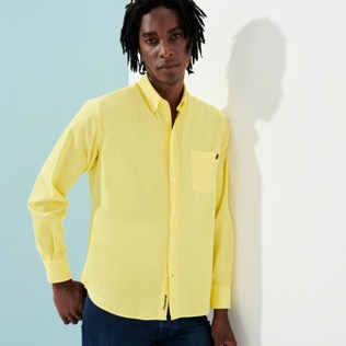 Hombre Autros Liso - Camisa en terciopelo de color liso para hombre, Limon vista frontal desgastada