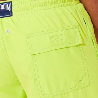 Photo de Homme AUTRES Uni - Maillot de bain homme uni, Citronnelle vue de détail 3 Photo de Homme AUTRES Uni - Maillot de bain homme uni, Citronnelle vue de détail 3