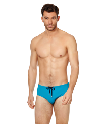 男款 Fitted 纯色 - 男士纯色修身三角泳裤, Seychelles 正面穿戴视图