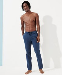 Hombre Autros Liso - Pantalón de chándal en tejido de gabardina para hombre, Azul marino vista frontal desgastada
