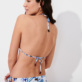 Donna Triangolo Stampato - Top bikini donna a triangolo Cherry Blossom, Blu mare vista indossata posteriore