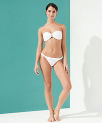 Donna 020 Ricamato - Slip bikini donna a perizoma Broderies Anglaises, Bianco vista frontale indossata