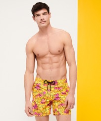 Men Classic Printed - Men Swimwear Monsieur André - Vilebrequin x Smiley®, Lemon front worn view